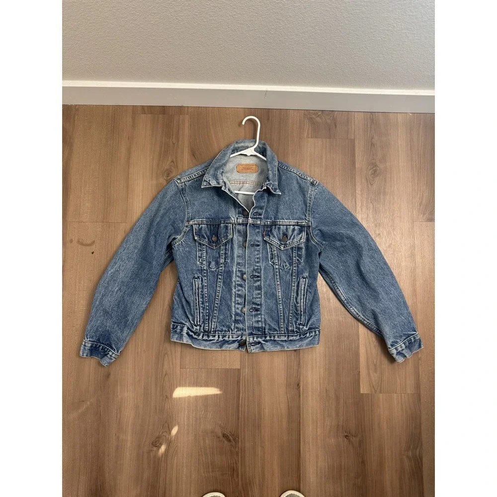 Vintage Levi's Jacket Mens 42R Medium Wash Blue Denim 70506-0216 Trucker USA 80s